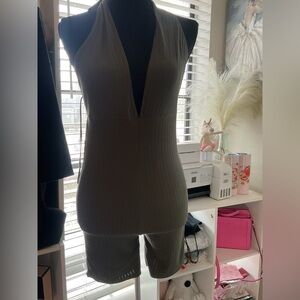 Chic Backless Halter Dress - Cream